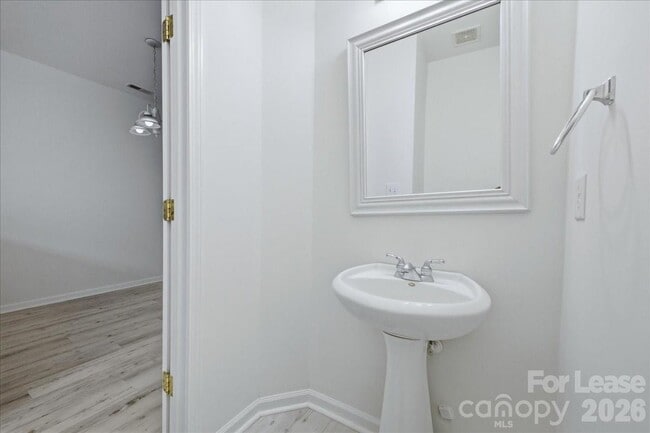 Building Photo - 6928 Creft Cir
