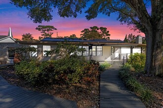 Building Photo - New Rental!