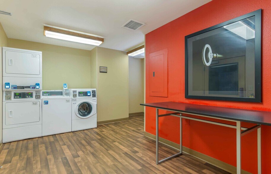 Building Photo - Furnished Studio-Atlanta - Alpharetta - No...