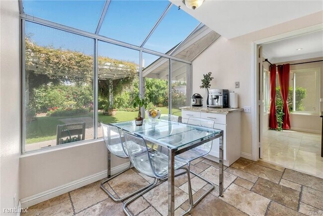 Building Photo - 4 br, 3 bath House - 1 Alba W