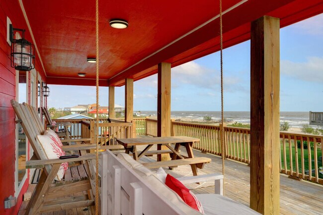 Building Photo - 994 Dolly St