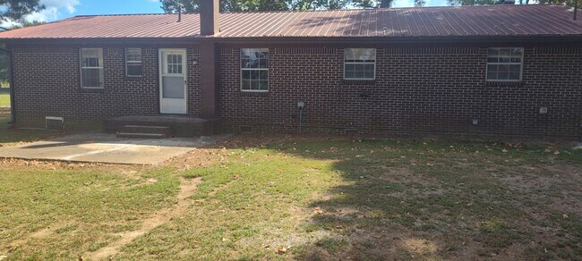 Building Photo - Beautiful corner country lot with lots of ...