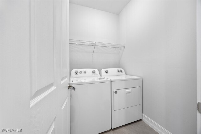 Building Photo - 1095 Rolling Brk Ln