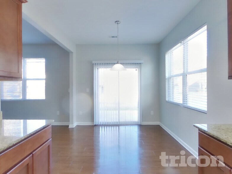 Building Photo - 2062 Aragon Lane