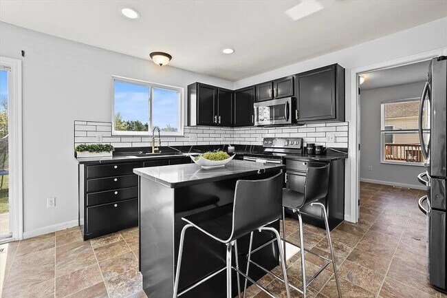Building Photo - 1571 Morrison Farms Dr