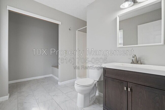 Building Photo - 1015 Lockbourne Rd