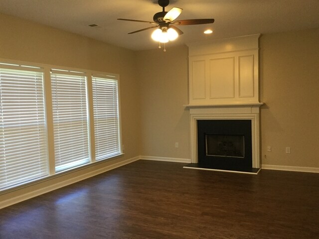 Building Photo - 105 Bay Hill Dr