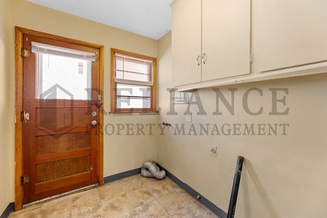 Building Photo - 542 S Marcilene Ter