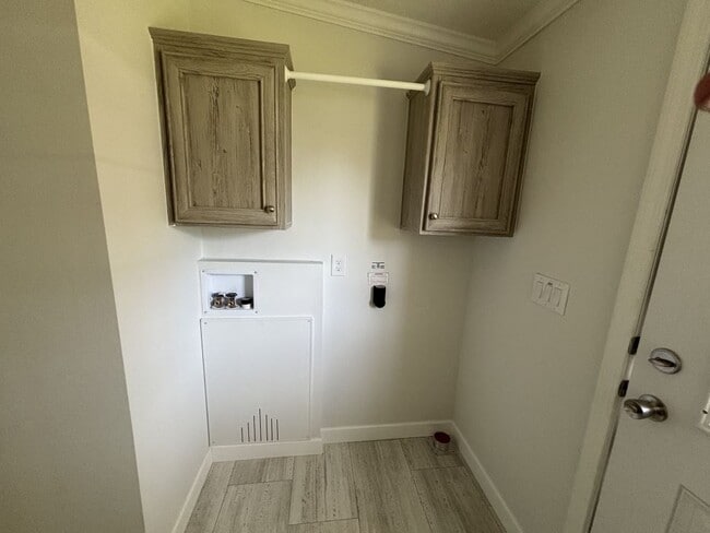 Building Photo - 2 Kimberly Ct