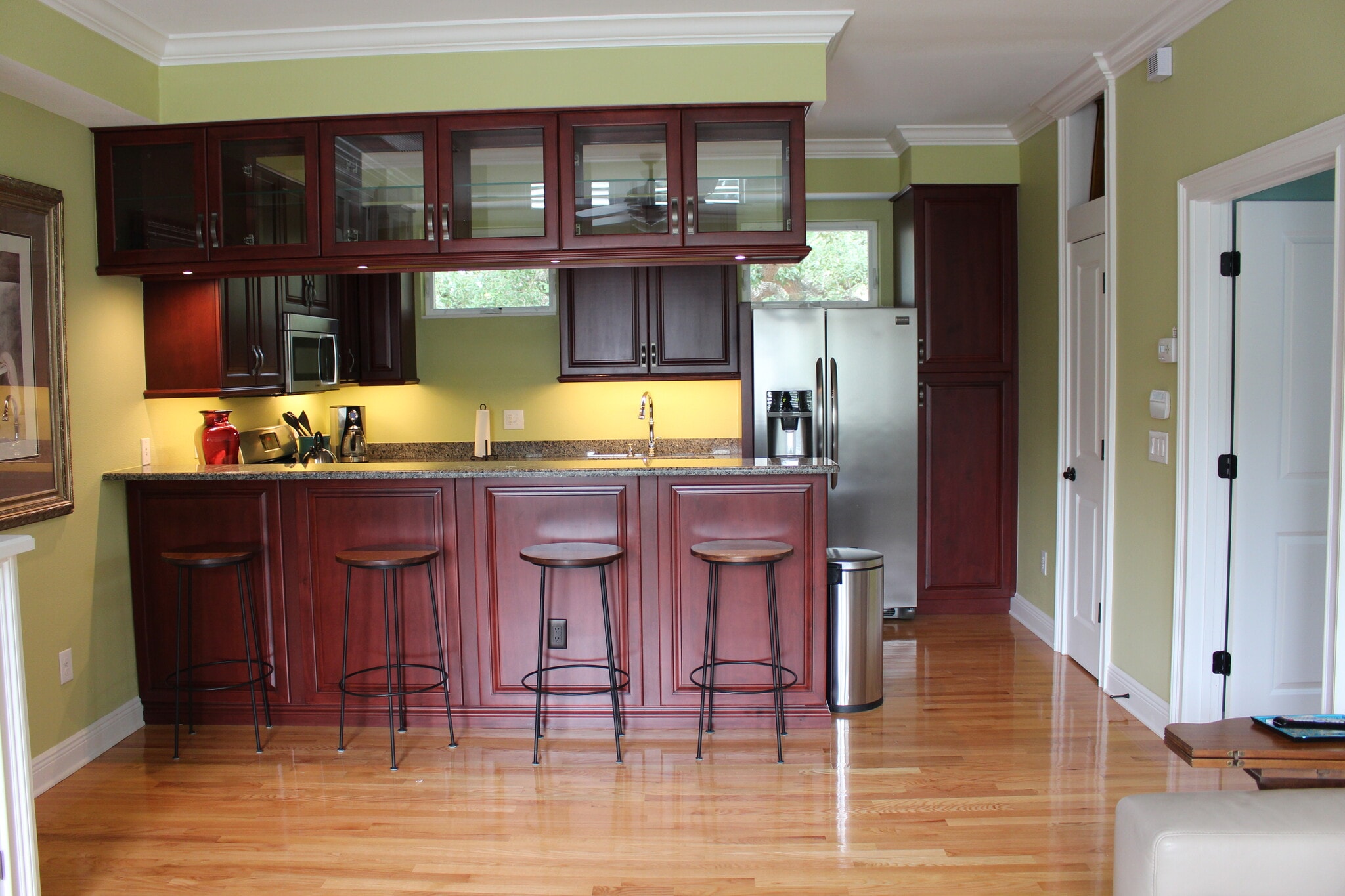 Bar Seating - 3319 W Granada St