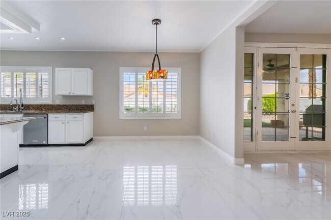 Building Photo - 8516 Summer Vista Ave