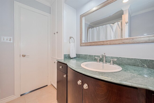 Building Photo - 2063 Winrock Blvd