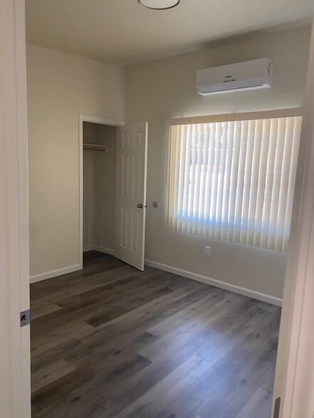 Building Photo - 930 N Van Ness Ave