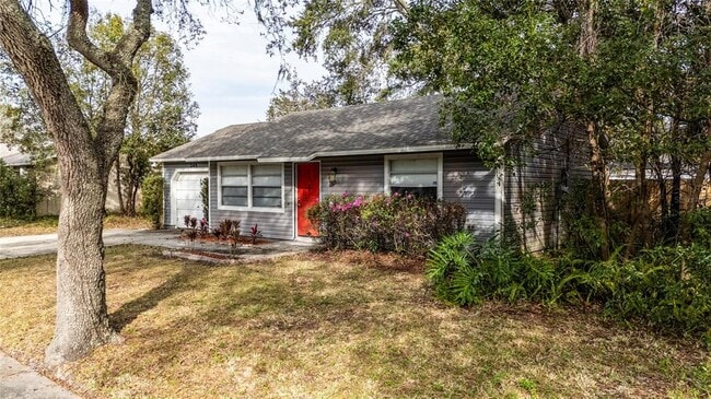 Building Photo - 245 Moonbeam Rd