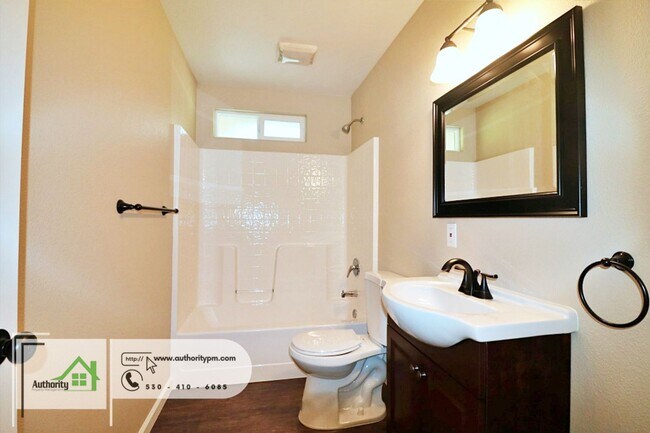 Building Photo - 3653 Polaris Way