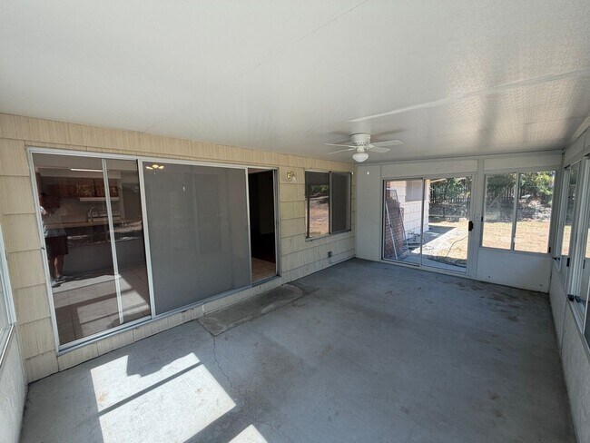 Building Photo - 3 Bedroom | 1.5 Bathroom | Single Family Home in Carmichael