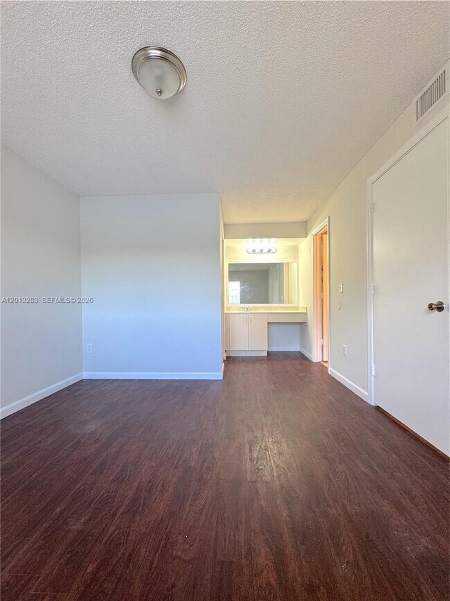 Building Photo - 3610 N 56th Ave
