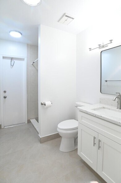 Building Photo - 1148 Summit Trail Cir