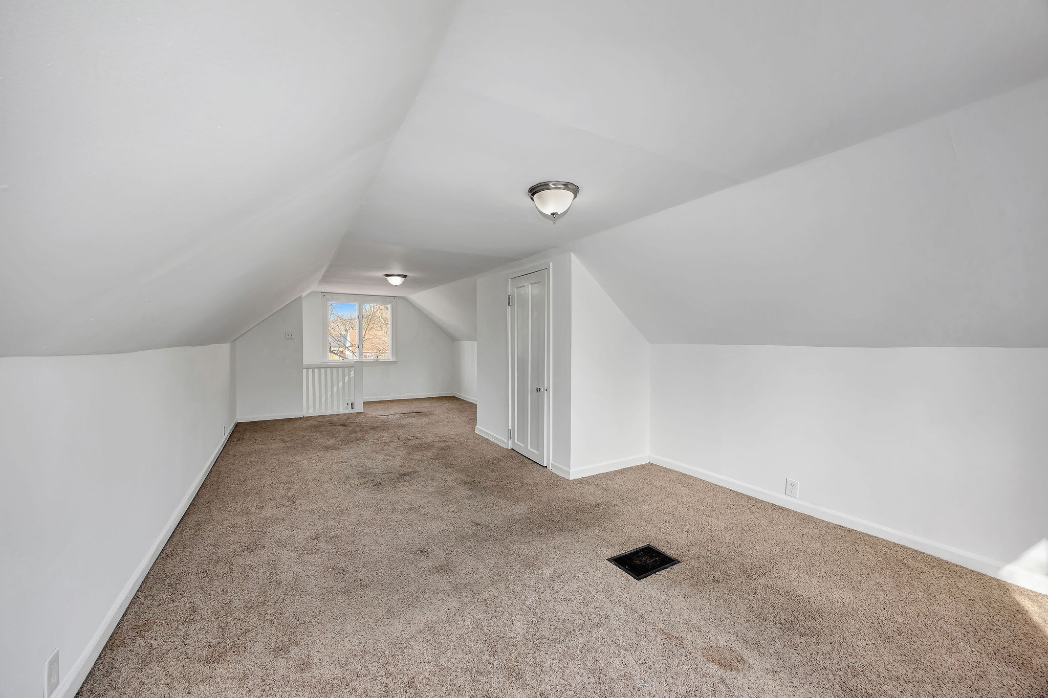 Building Photo - 2324 Langdon Farm Rd