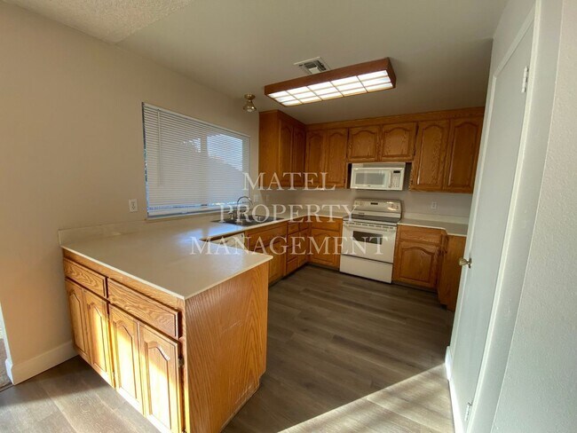 Building Photo - No Deposit