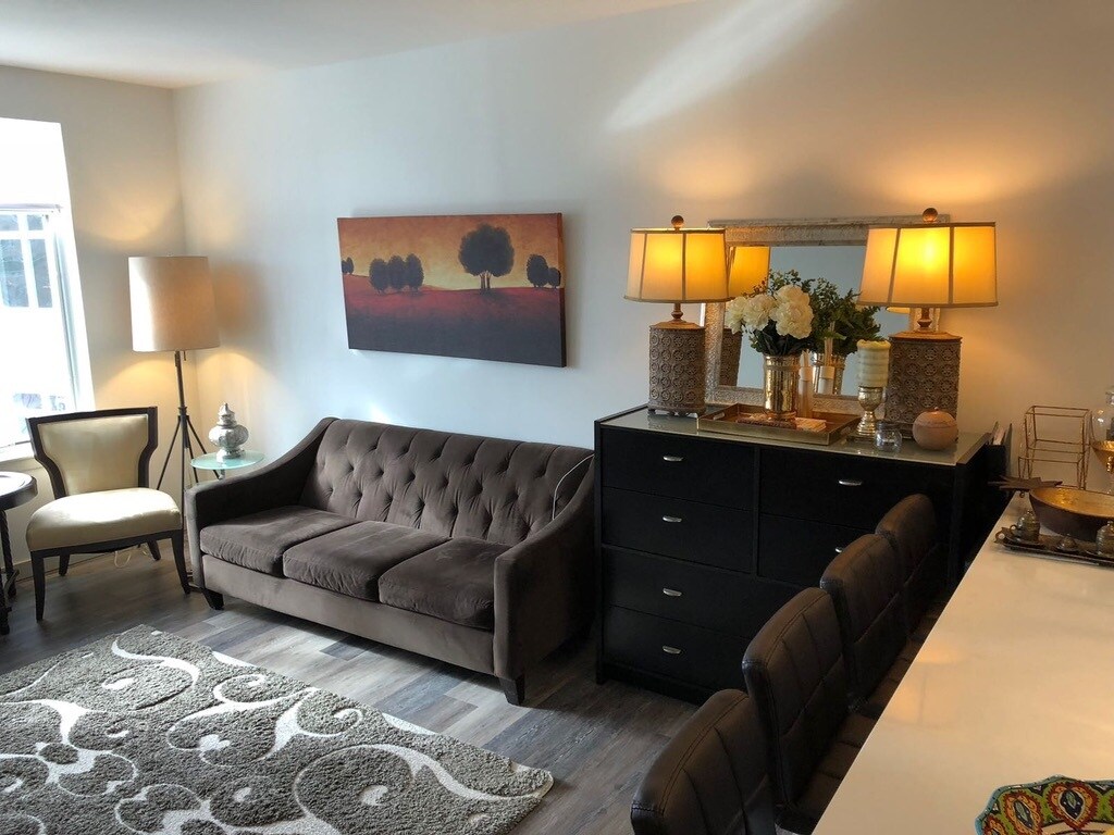 Building Photo - 180 Telford St