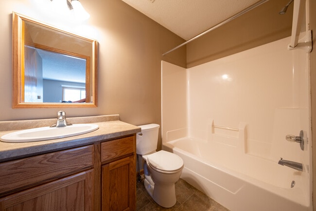 Building Photo - 2525 Cobble Hill Ct