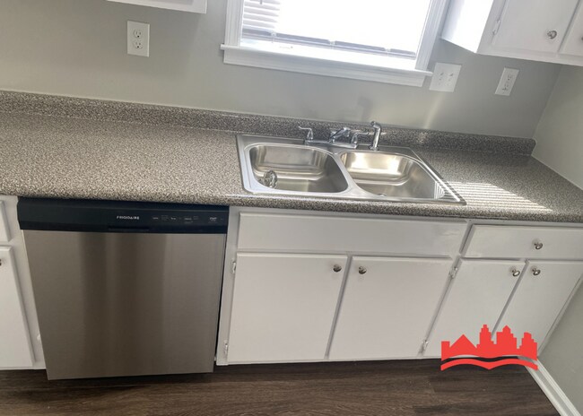 Building Photo - 5668 Winter Tree Dr