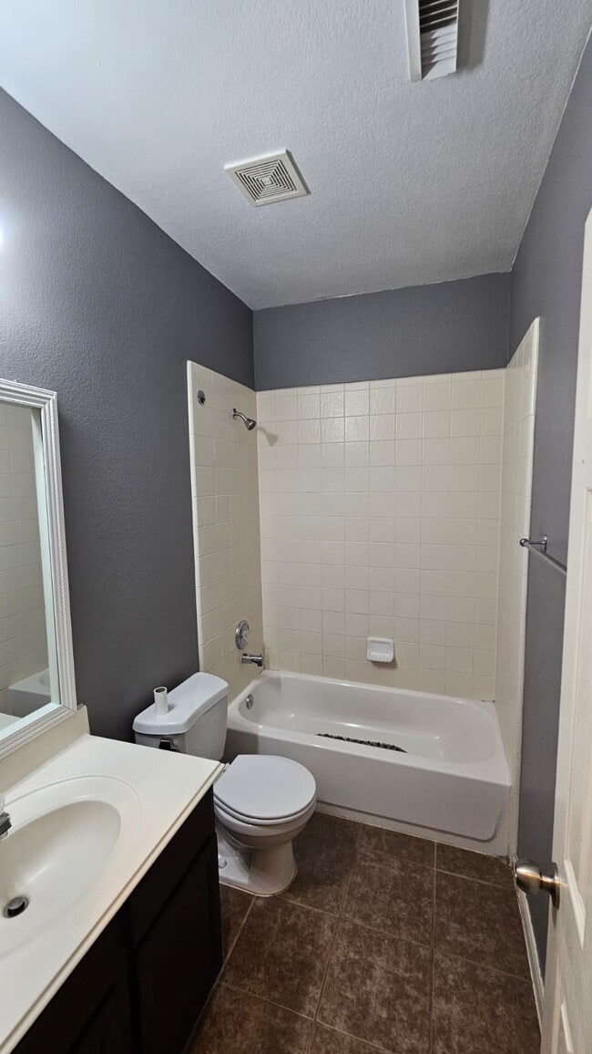 Building Photo - 5750 Ranch Prairie Tr