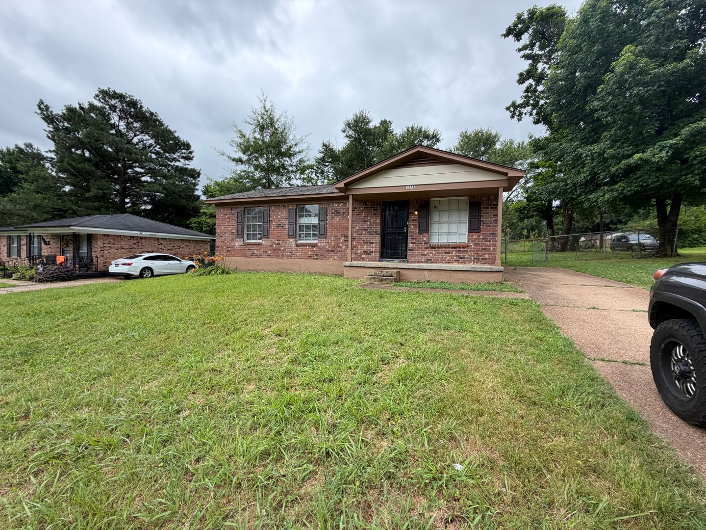 Building Photo - 1271 Chickamauga Ave