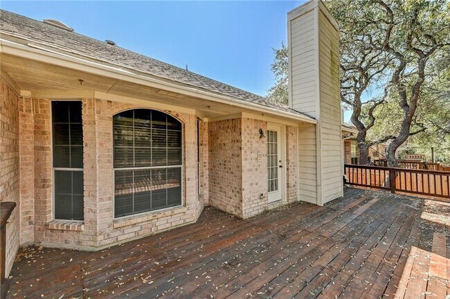 Building Photo - 9404 Temecula Pass