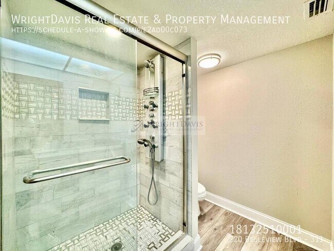 Building Photo - 220 Belleview Blvd