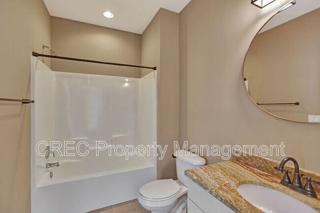 Building Photo - 258 Silver Cypress Cir