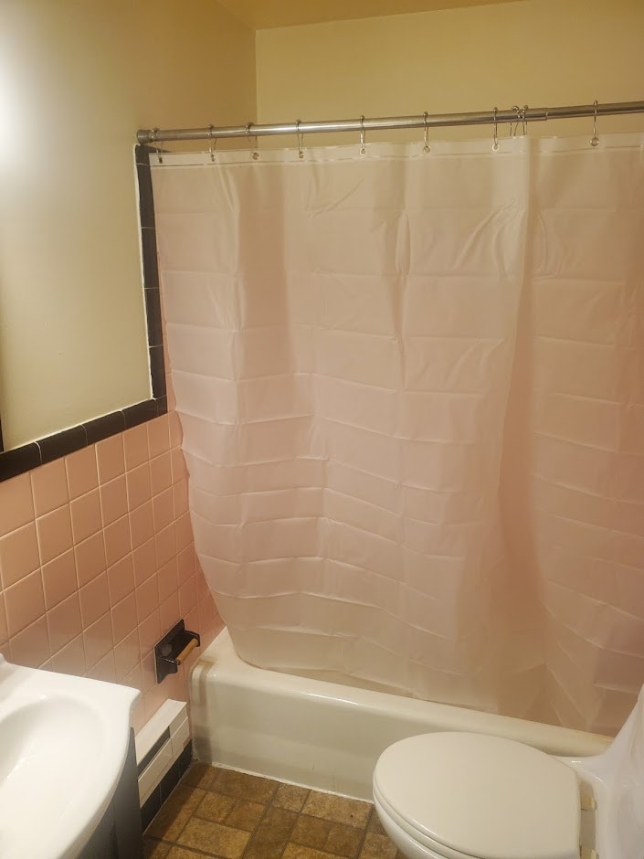 Bathroom - 517 S 24th St