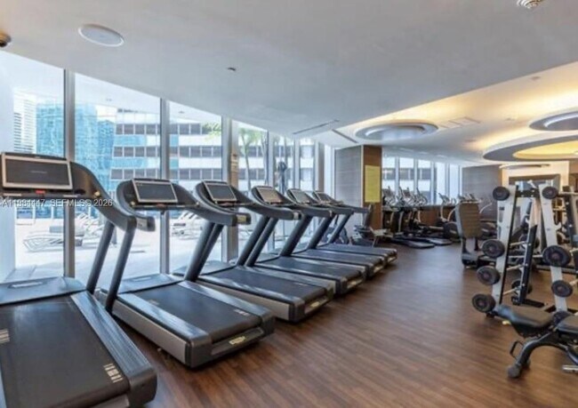 Building Photo - 200 Biscayne Blvd Way