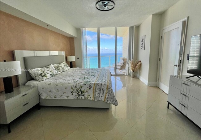 Building Photo - 16699 Collins Ave