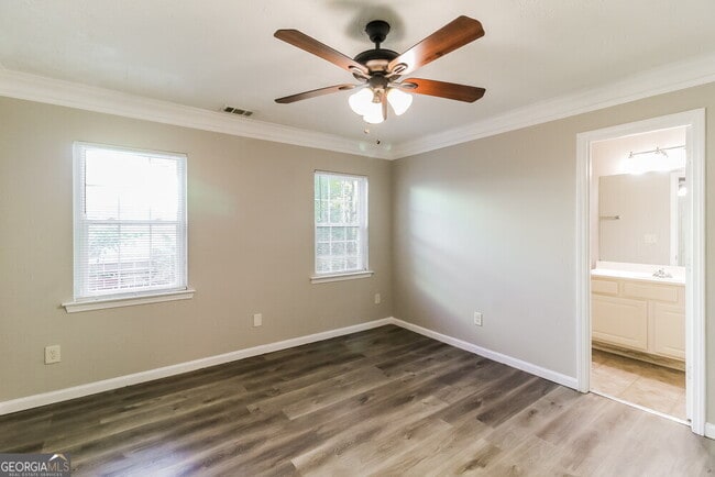 Building Photo - 4408 Jacobs Dr SW