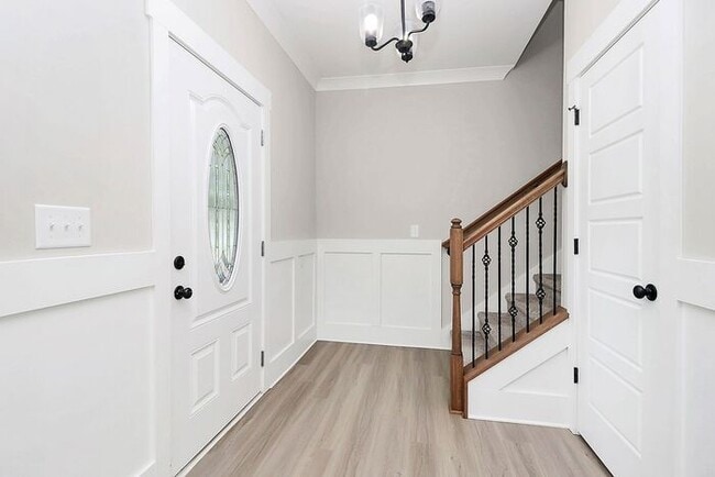 Building Photo - Stunning 3BD/2.5BA Home in Charlotte!