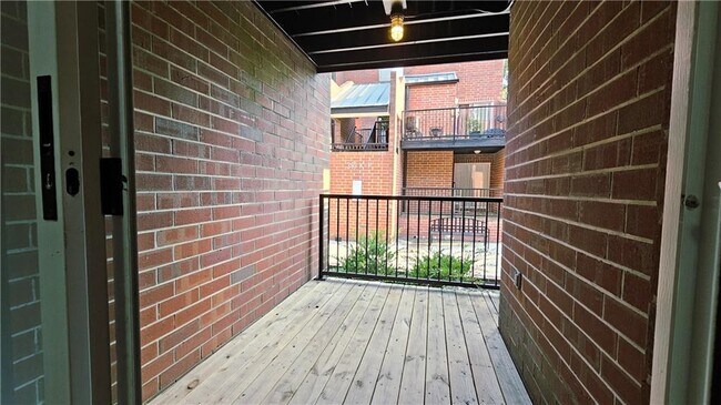 Building Photo - 387 Ralph McGill Blvd NE