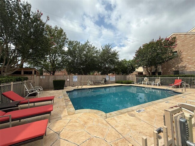 Primary Photo - 777 Bering Dr