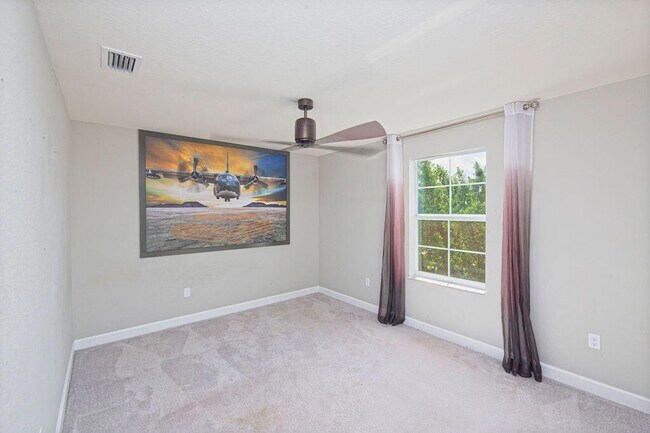 Building Photo - 12623 NW Copper Creek Dr