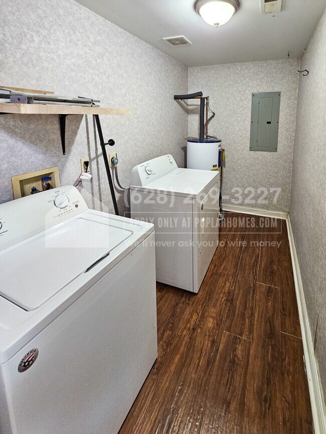 Building Photo - 50 Jackson St