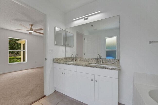Building Photo - 502 Reddicks Cir