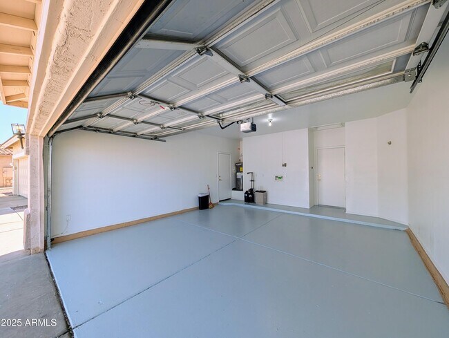 Building Photo - 3028 N 109th Ave