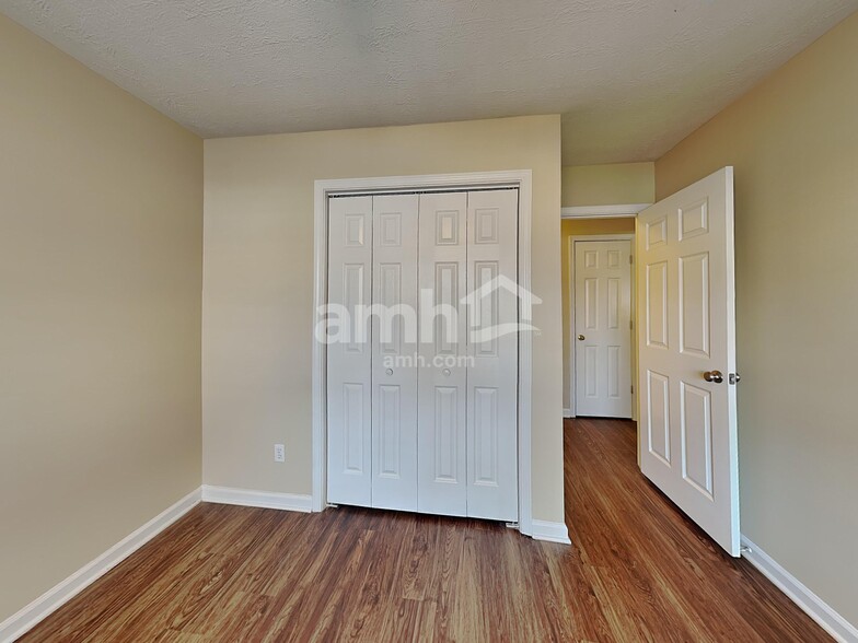 Building Photo - 805 Chatham Park Dr