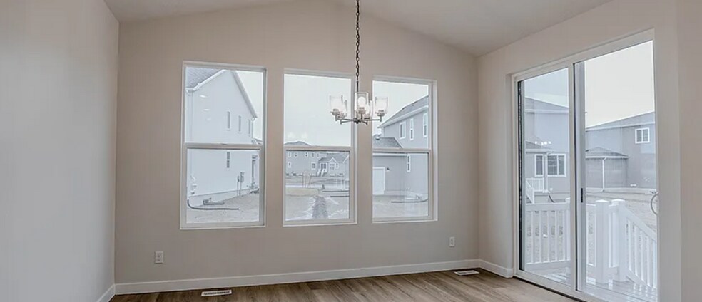 Building Photo - 1111 E Horseman Dr