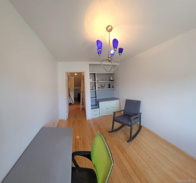 Building Photo - 63-25B Bourton St