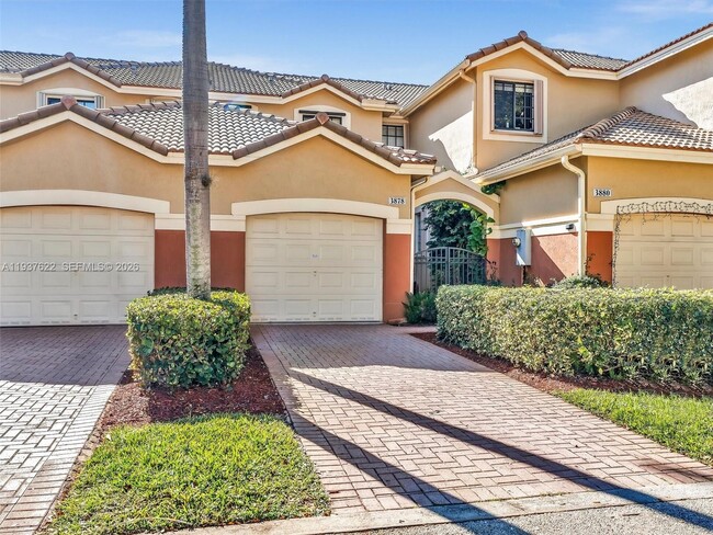 Building Photo - 3878 Tree Top Dr