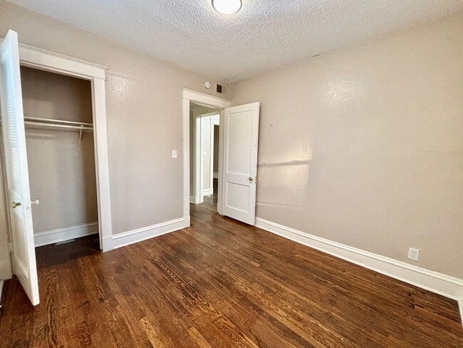 Building Photo - The Shelby