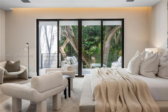 Building Photo - 2805 Freeman St