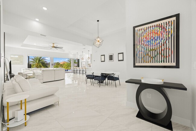 Building Photo - 3611 Gulfstream Pkwy